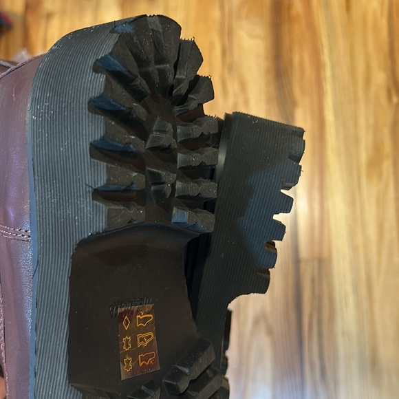 Lace up lugsole boots please note marks in third & 4th photo - Picture 15 of 16